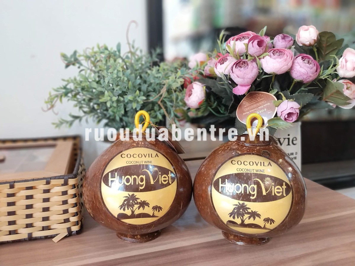 Rượu dừa Bến Tre khắc tranh 18 độ