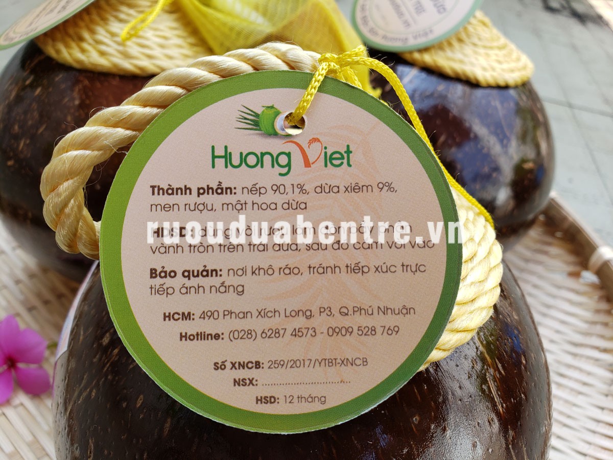 Rượu mật hoa dừa Bến Tre